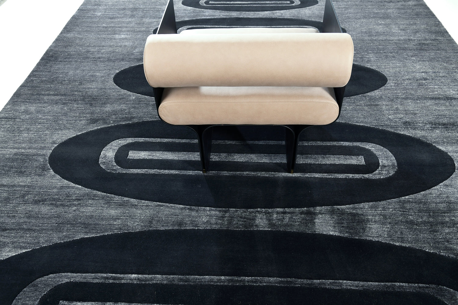 Saint Tropez Black Rug